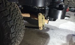 Tuning - Höherlegung eines CJ7 mit Federschäkel (Hinterachse)